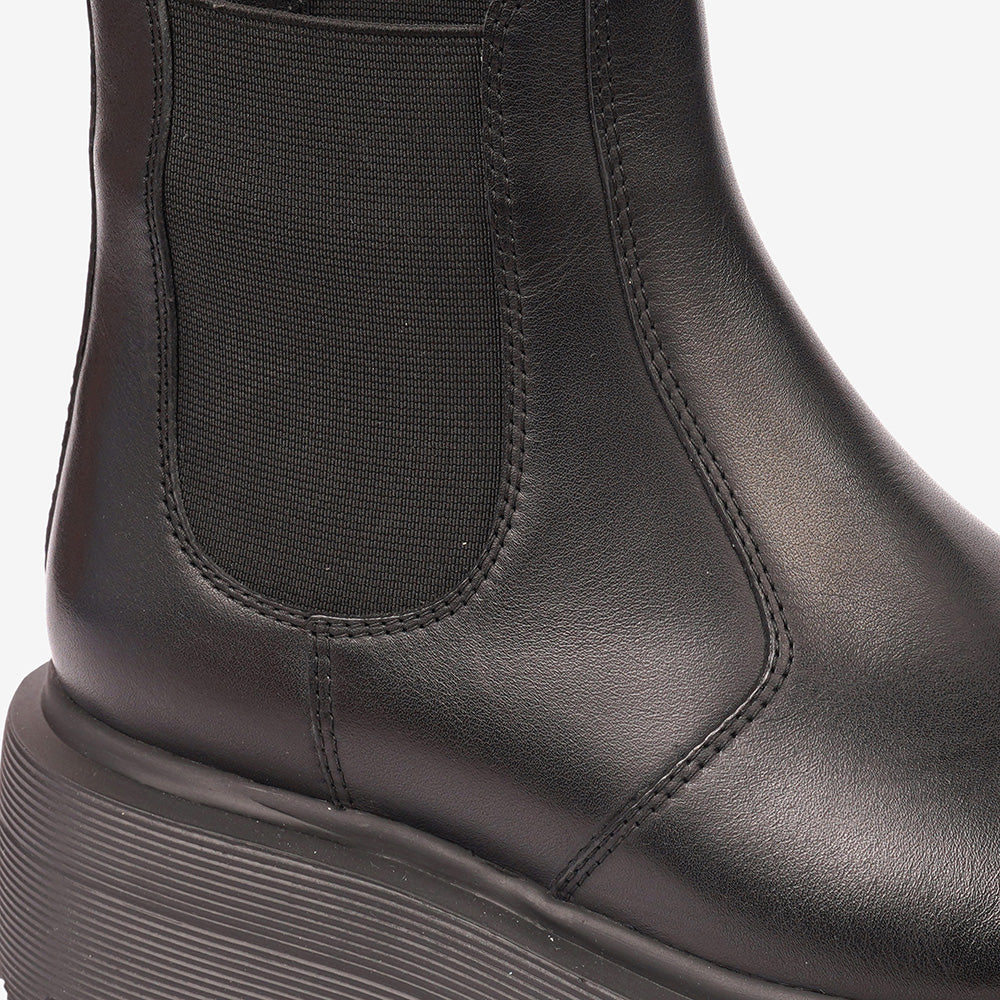 4K2OB33931 Chelsea Boots